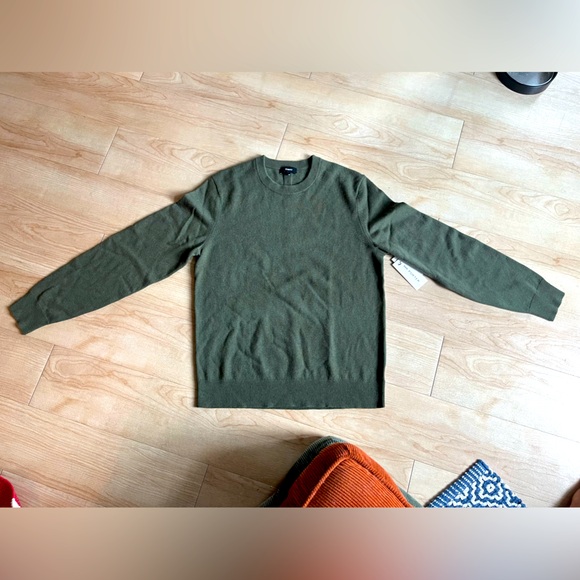 Theory 100% Cashmere Sweater Olive Green Never Worn